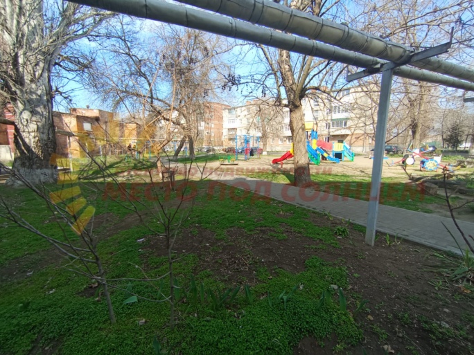 b9393602840be2993a1976a11adf242bee3ae81885964f93c864034463a03da0