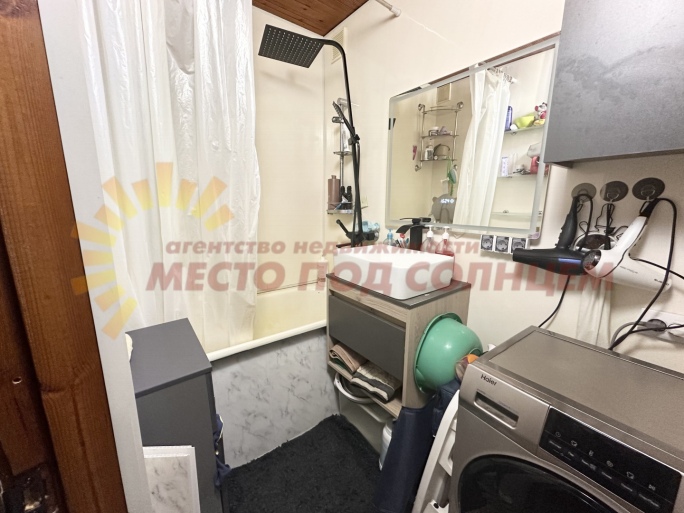 d33f95d65a71cfe17e58abffea3a786c096de504871ca00d2f88d7db5e130a0b