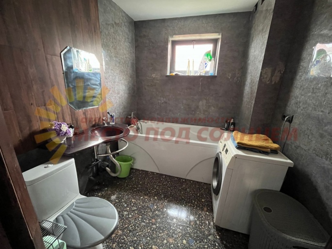 d5bd7f04481bb799b69c076e9464d4db0443ea70d1bd227496e66a4cd222fa16