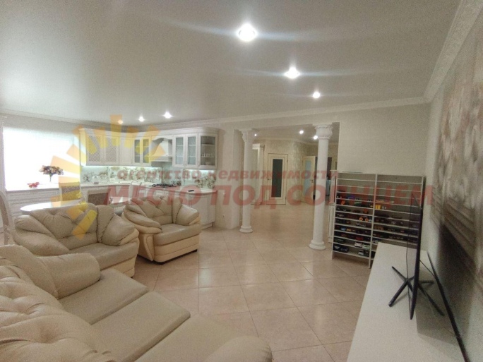 df23b15a1bc4fefaa4868d7f8b8f039925c4d5cd3bd545041296ab5e3c44766b