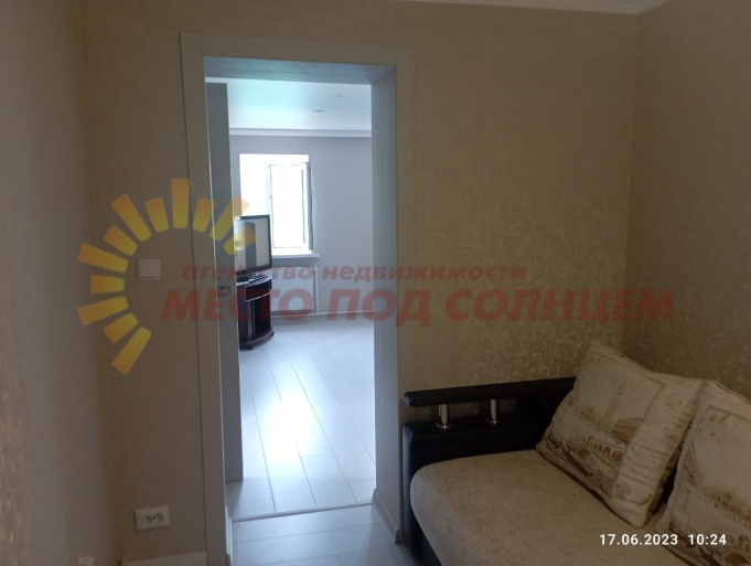 92663ae4babc4648d7acb6ebb11852378282ad628c4e1f3ea44634862509b128