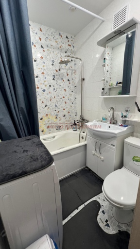 09e48f5271593aecadd7149f6ef40df89e8435c0f75c74e479732e9f336a5e2d