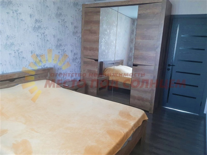 f5253a5a10c5c1d8d382fd4281abb80fa92f93b75304c86a2fa06c8fd1fd3c82