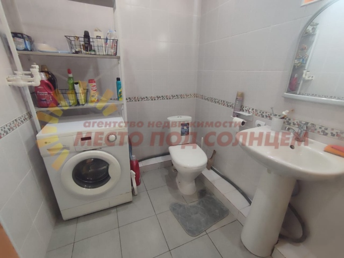 e0c8afd8e46ff1c4415fc01a74b6058044e4cdb52c6c6458f78e2cc4d9184d21