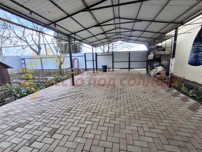 93a8cc6d3555df521cdc5493452db23b22d9afb5fe13b0f83248391c50a5b948