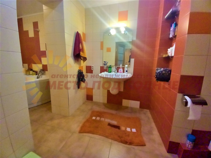 372913c24a5918852df703f03080117adcd08b5f86235bff0aa310d68824b0bf